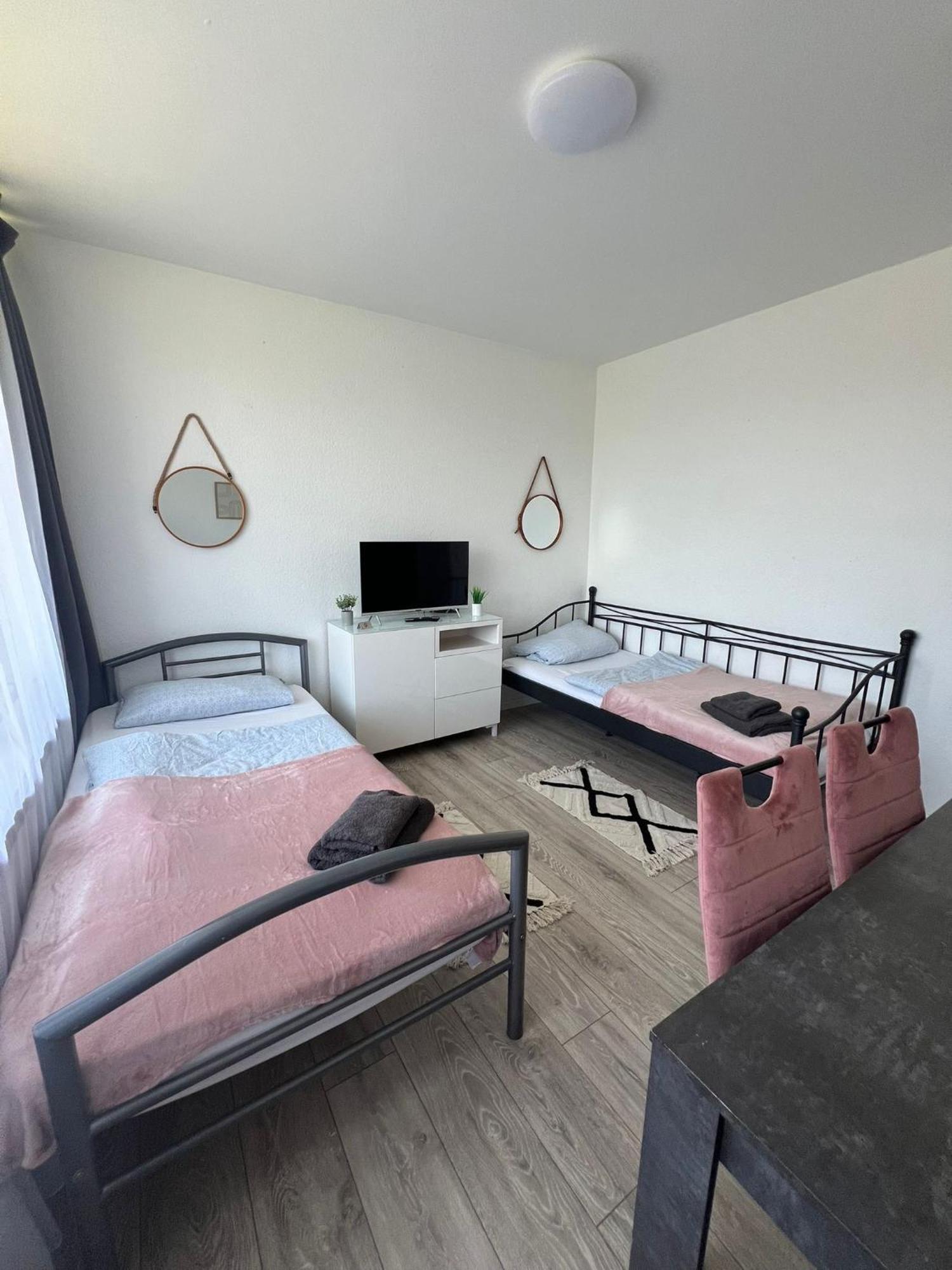 2 Zimmer Monteurwohnung Nr.3 In Marburg Esterno foto